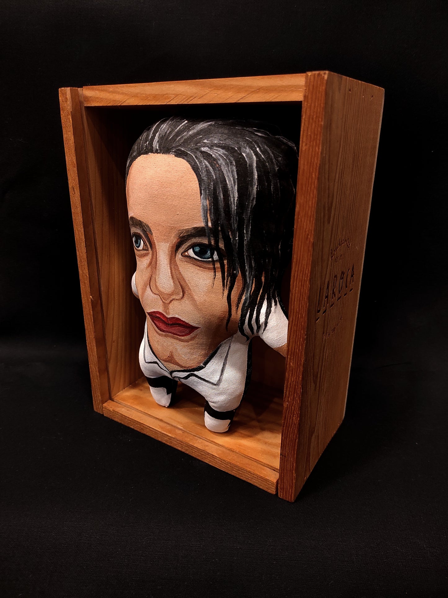 Boneco Pintado à Mão Robert Smith 20 cm