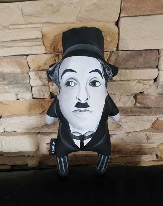 Boneco Pintado à Mão Charlie Chaplin