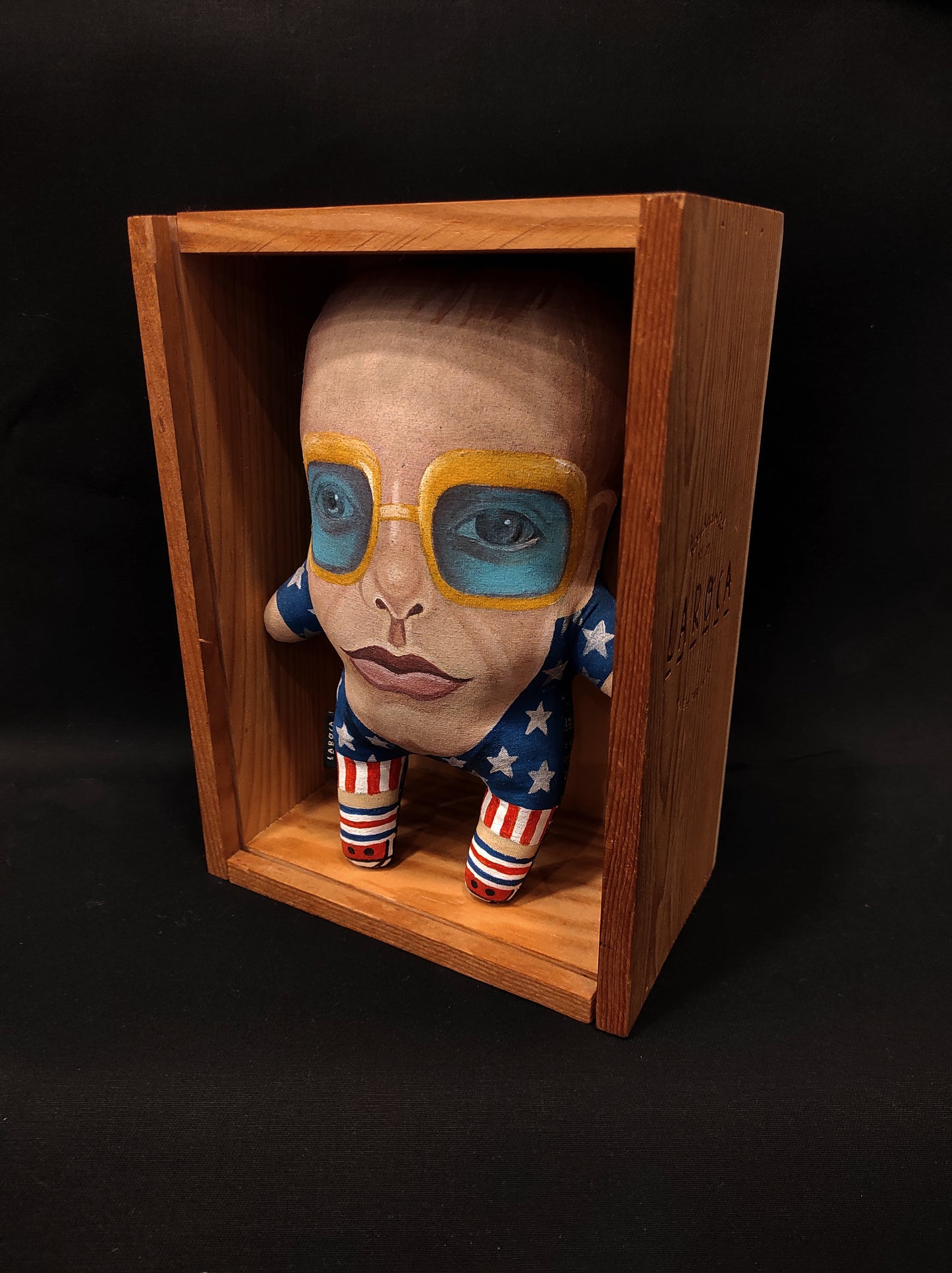 Boneco Pintado à Mão Rocket Man 20 cm