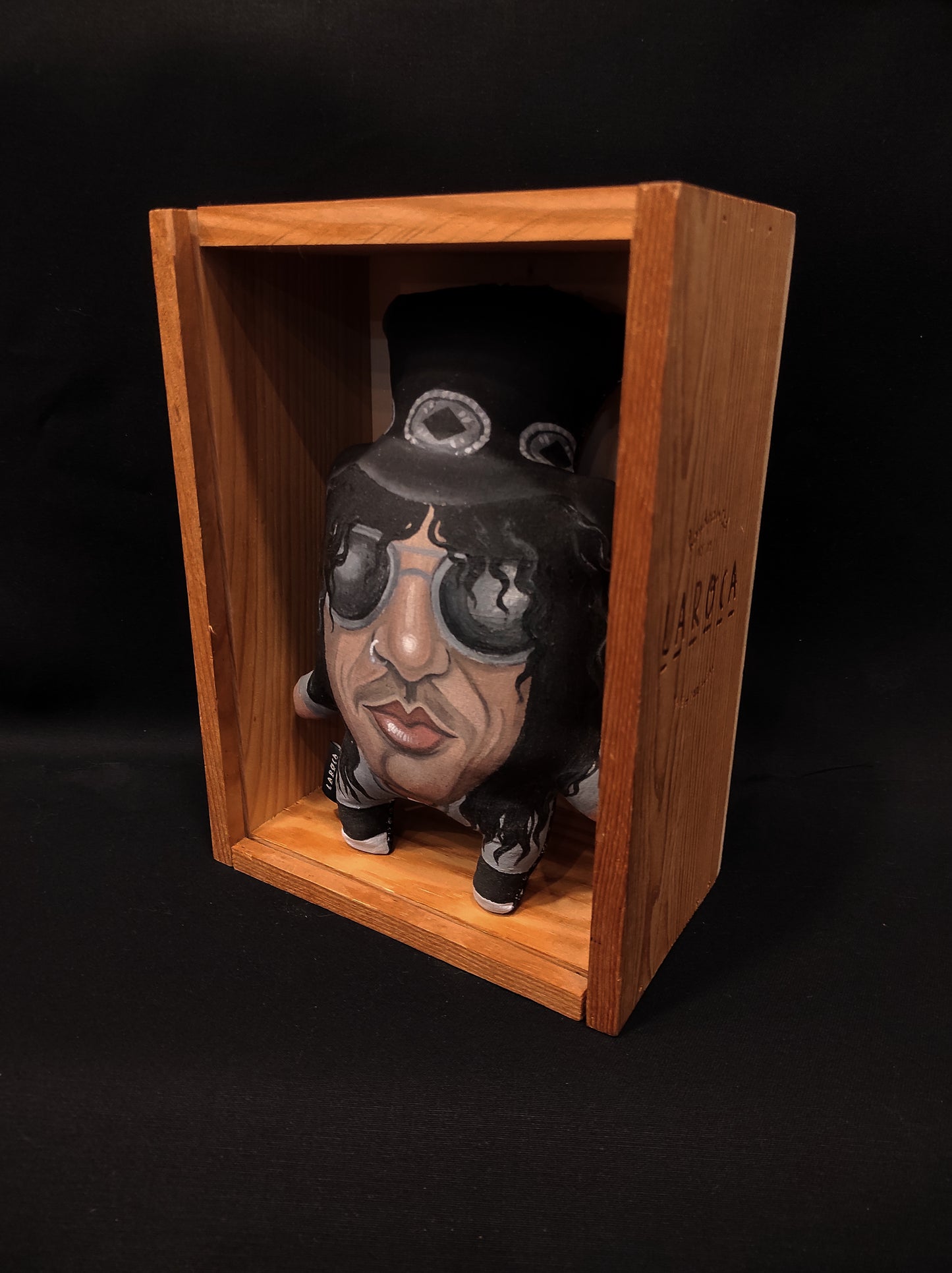 Boneco Pintado à Mão Slash 20 cm